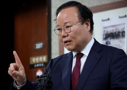 "김문수, 후보 확정 뒤 尹과 소통…탈당 의견 제시 안했다"