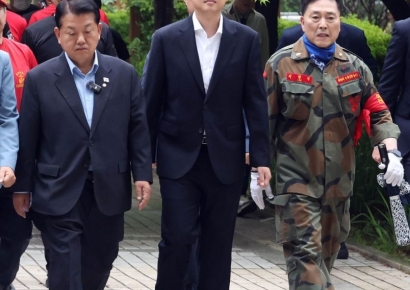 [포토] 이준석 후보, 박정훈 대령 항소심 2차 준비기일 기자회견 참석 