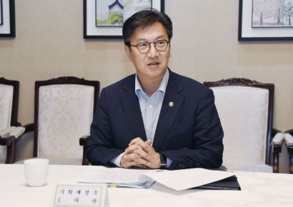 김범석 직무대행 "닭고기 수급 안정 위해 수입 지역화 추진" 