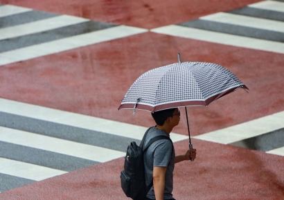 예상치 못한 서울 폭우…청계천 등 주요 하천 18곳 통제(종합)