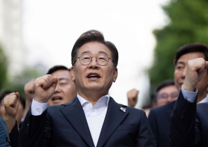 이재명, 대통령 4년 연임제 제안…"책임 강화 권한 분산"