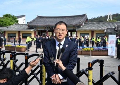 국힘 나온 김상욱, 민주당 입당…"더 건강하고 성공한 정부돼야"
