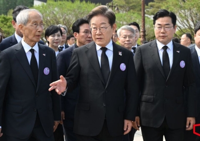 [포토] 5·18 민주화운동 45주년 기념식 참석하는 이재명