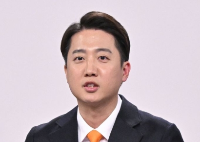 이준석 "이재명과 토론 불가…트럼프와 협상할 수 있겠나" 
