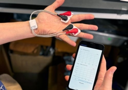 아기 모유 얼마나 먹었나…휴대폰으로 실시간 볼 수 있다