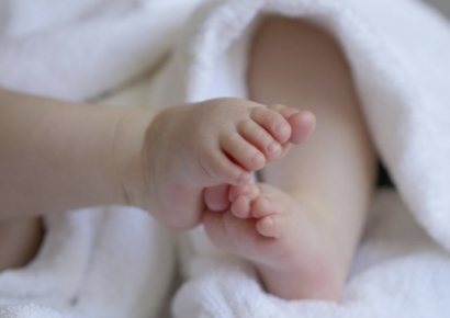 "아기 낳고 싶은데 결혼은 싫다" 바뀌는 2030…상승폭 여성이 더 커