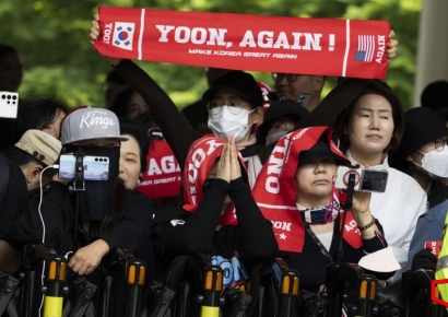 이재명 대통령 취임 후 첫 주말 '맞불 집회'…"尹 구속"vs"부정선거"