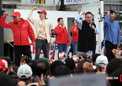 시작부터 흔들리는 국힘 광역 비례 청년 오디션…이혁재 등 심사위원 면면 보니