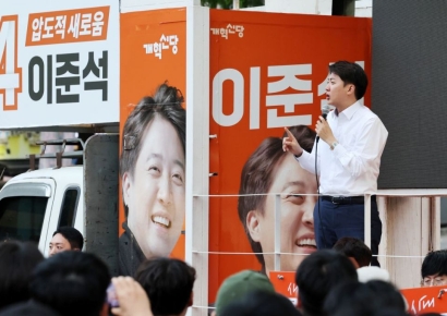 이준석, 사흘째 광주 표심 공략…AI 통학버스 공약