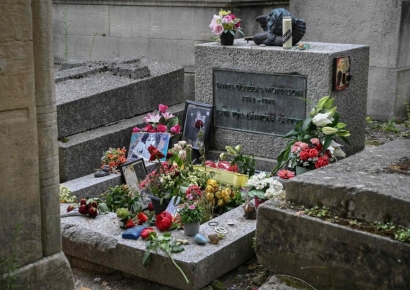 흔적도 없이 사라졌던 '도어스' 모리슨 흉상…37년 만에 우연히 찾은 경찰