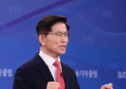 尹 부정선거 영화 관람에…김문수 "선관위, 의혹 해명 노력해야"(종합)