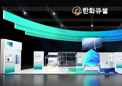 한화큐셀, 세계 최초 '탠덤 모듈' 국제 시험통과…차세대 전지 상용화 눈앞