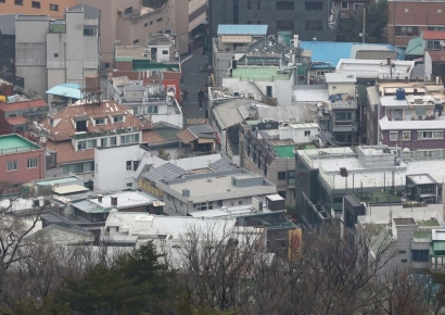 '내 집 마련' 부동산 쏠림…10명 중 4명 이상 '집주인'