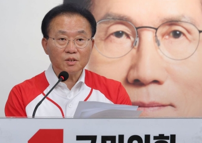 국민의힘 "김문수, 사전투표 전 골든크로스 기대...단일화보다 자강에 비중"
