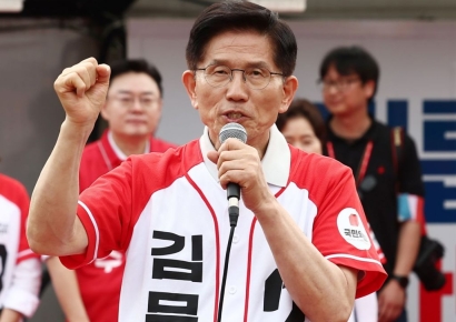 김문수, 24일 박근혜 전 대통령 예방...'보수 텃밭' 표심 공략