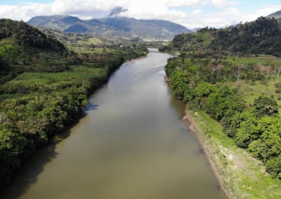 "인터넷 개통 후 음란물 중독"…발끈한 아마존 부족, 美 언론사 소송