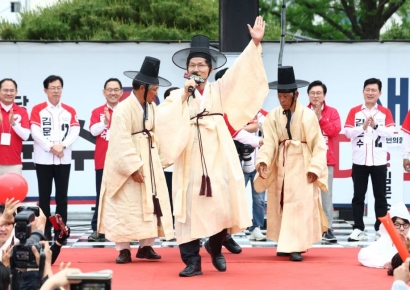 상주 찾은 김문수 "이재명, 대통령 되면 총통제 아니냐"