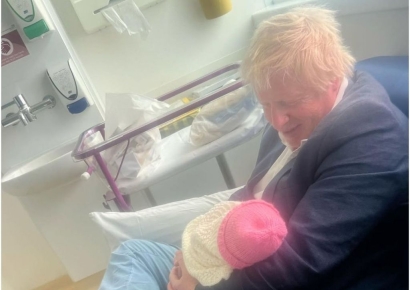 60세에 아홉 자녀 아빠 된 존슨 전 英 총리