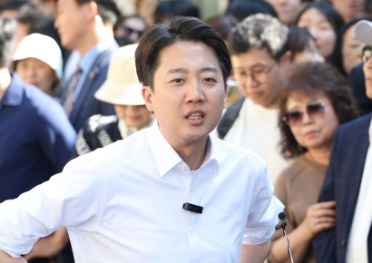 [속보]이준석 "후보 단일화 없다…김문수로 이재명 못 이겨"