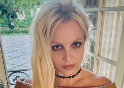 기내 흡연 제지에 "전세기선 되는 줄"…美 팝스타 '뒤끝'