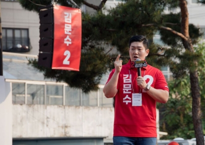 김재섭 "이준석, 치켜 든 손가락이 하필…마음과 취지는 이해"
