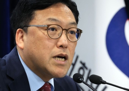 금융위원장 "밸류업, 다음 정부서도 주요 정책 추진돼야"