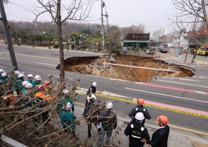 [단독]잇따른 '싱크홀' 사고에…국토부, 전담조직 '지하안전과' 만든다