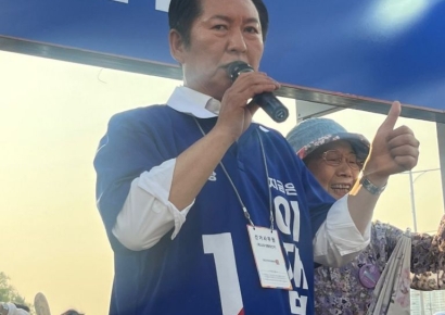 정청래 “4차례 죽을 고비 넘긴 이재명…김대중 닮았다”