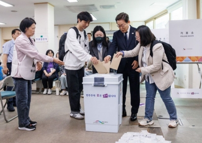 법정최고금리 리스크 피하고 보상금 2배↑…안도하는 대부업권