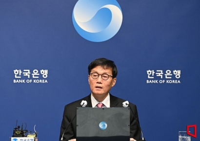 이창용 "추경이 성장률 0.2%P 높일 것…韓 가계부채, 금리 결정 가장 큰 우려"