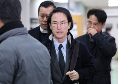 "독립이사 줄사퇴 한국앤컴퍼니, 전문경영인 체제로 바꿔야"