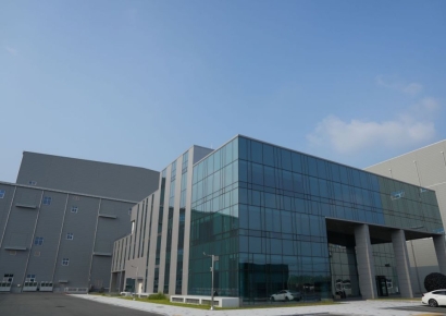 [르포]‘월 600t 생산’…中 저가 공세 뚫는 엘앤에프 스마트팩토리, 구지 3공장 가보니