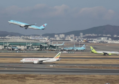 인천공항 도착 여객기서 태어난 신생아 숨져…경찰 수사 착수