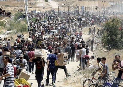 이스라엘, 가자 배급소서 군중에 발포…최소 30명 사망