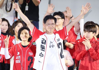 김문수 "국민이 제 방탄조끼, 제 양심이 방탄유리…탄핵·계엄은 잘못"