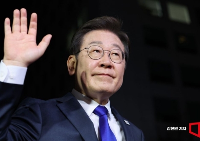 의정갈등 해소 급선무…의대증원 재충돌 우려도