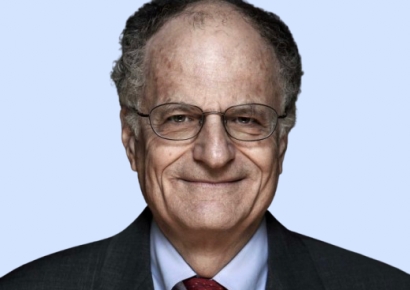 대선일 한은 찾은 노벨경제학상 수상자 "국가, 번 만큼 써야"