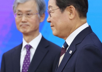 [속보] 조희대, 대법관 증원법에 “공론장 마련 희망…국회와 협의”