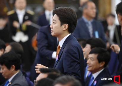 "한 번에 정리하겠다" 이준석, 부정선거론자에 '100대 1' 공개토론 제안