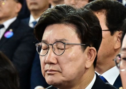 [포토] 눈 감은 권성동