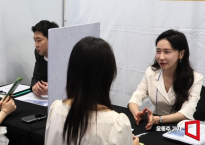 "텅장으로 어딜가요"…Z세대 취준생 64%, 여름휴가 포기