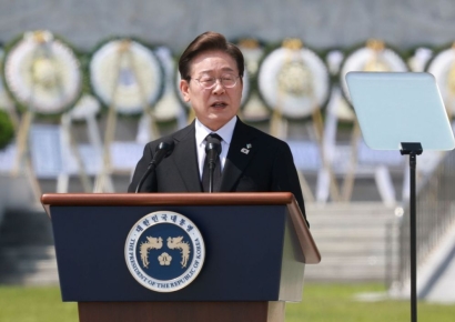  [속보]李대통령 "독립운동하면 망하고 친일하면 흥한단 말 사라져야"