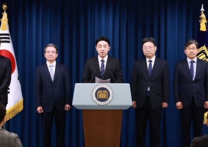 취임 3일 '대통령실 경제팀' 윤곽…정책실장 임명·조직개편