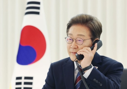 '암살 위험·골프 라운딩' 얘기도 오갔다…李 대통령,  트럼프 대통령과 첫 통화