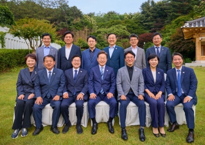 李대통령, 與 지도부와 첫 만찬…SNS에 직접 감회 밝혀(종합)