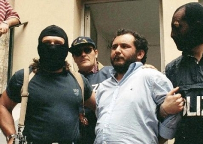 '정의파 검사' 암살 마피아 두목, 자유의 몸…이탈리아 '공분'