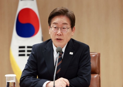 李 대통령 "라면 한 개 2000원 진짜냐…물가대책도 보고하라"