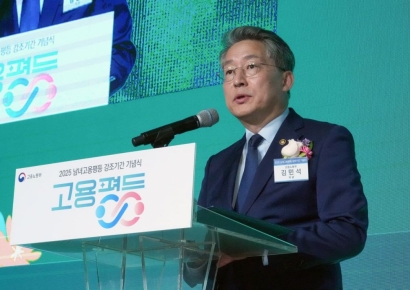 김민석 고용차관 "일자리·권리·성장 삼각구도 함께 발전해야"