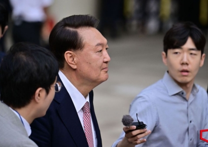 서정욱 "尹은 무죄확신, 김 여사는 힘들어 해…개 수영? 본 적 없어"