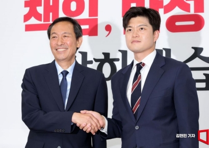 [포토] 김용태, 우상호 정무수석 접견…"열린 자세로 대화할 것"